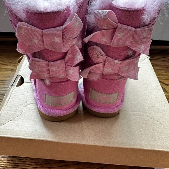 UGG boots - Picture 2 of 4